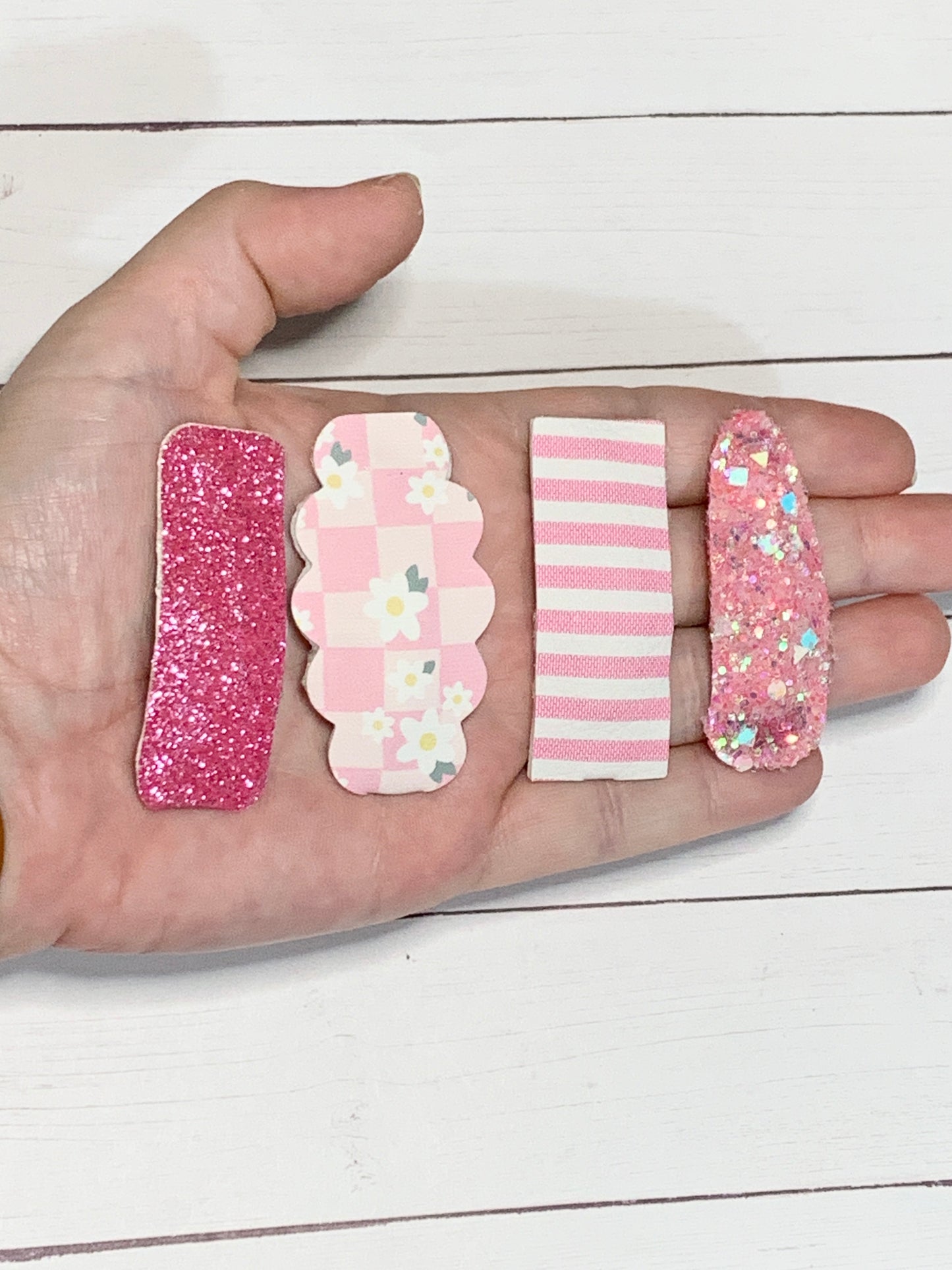 Pink Checkered 2” Snap Clip Set